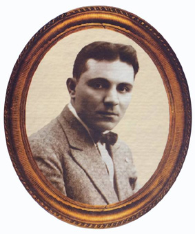 alt